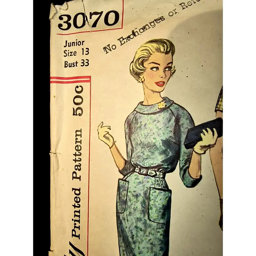 1976.  Simplicity Sewing Pattern 3070  Sheath Dress Slim Skirt Sz 13 Junior